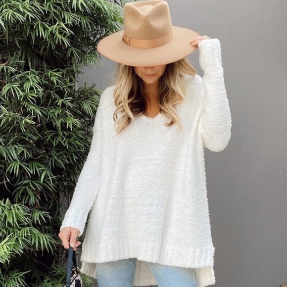 Show Me Your MuMu Fuzzy White Sweater - Picture 3 of 6